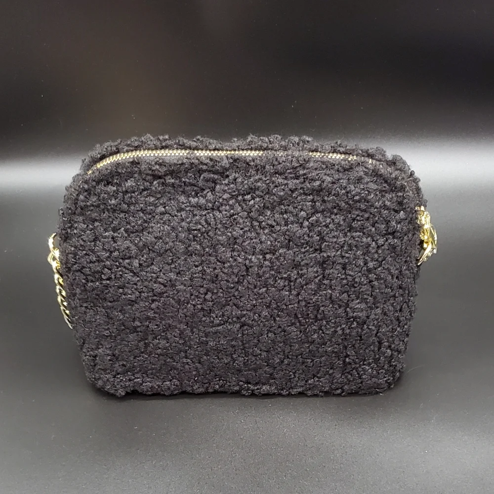 🎉SOLD👜 Steve Madden Faux Sherpa Crossbody - Picture 5 of 11